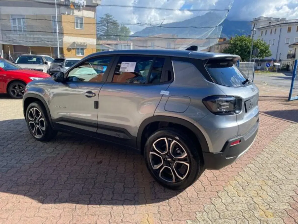 Jeep Avenger nuova a Cuneo (3)