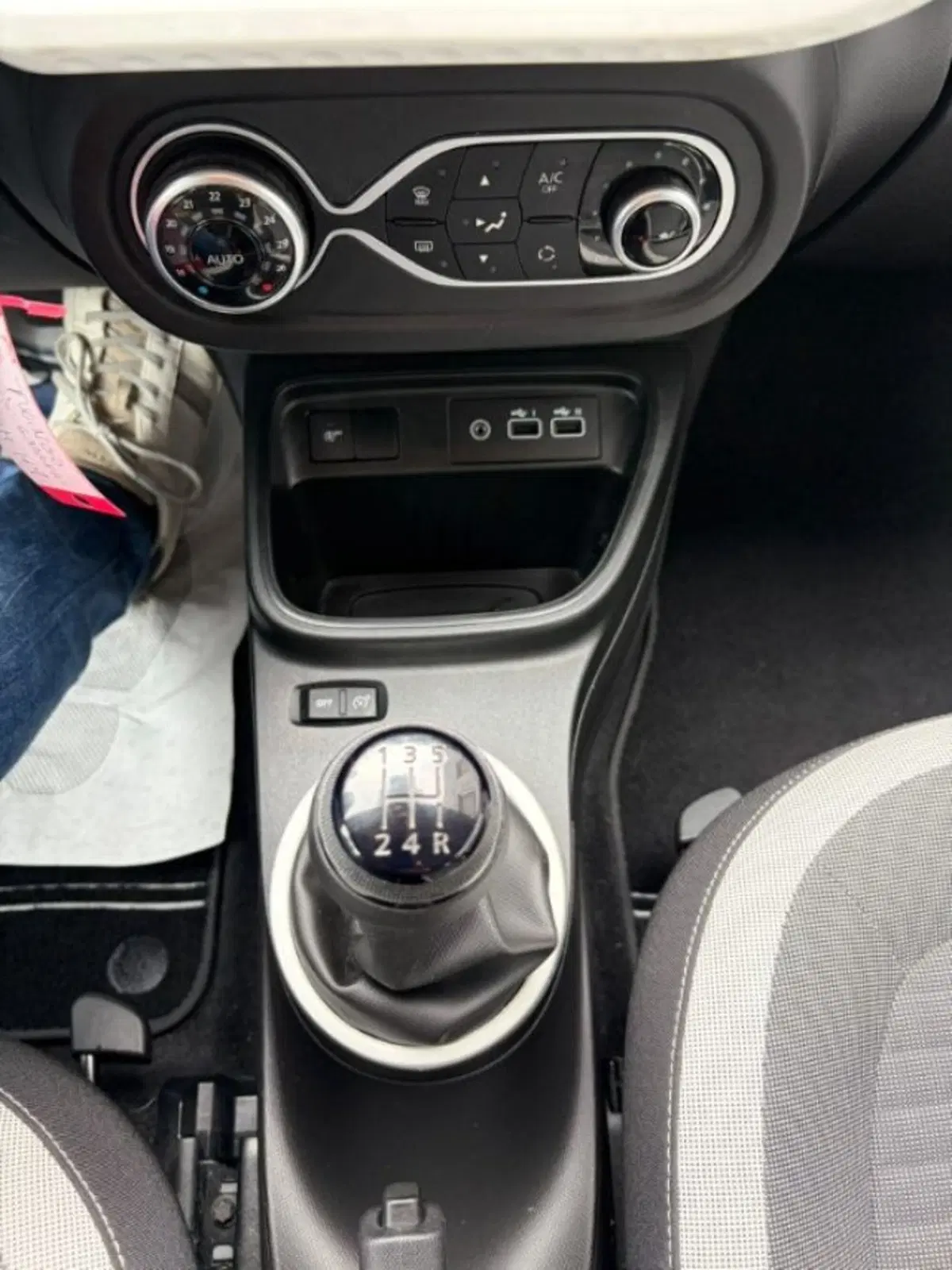 Renault Twingo usata a Lodi (11)