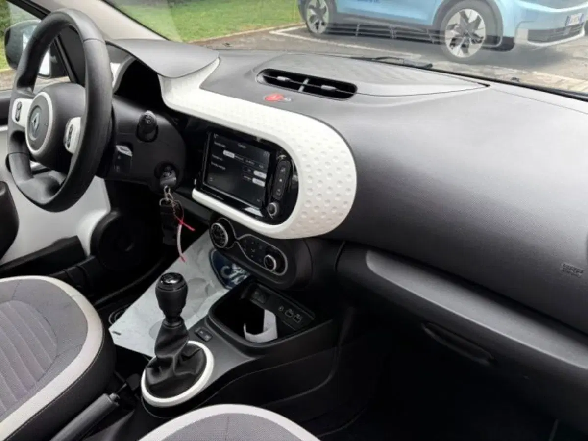 Renault Twingo usata a Lodi (8)