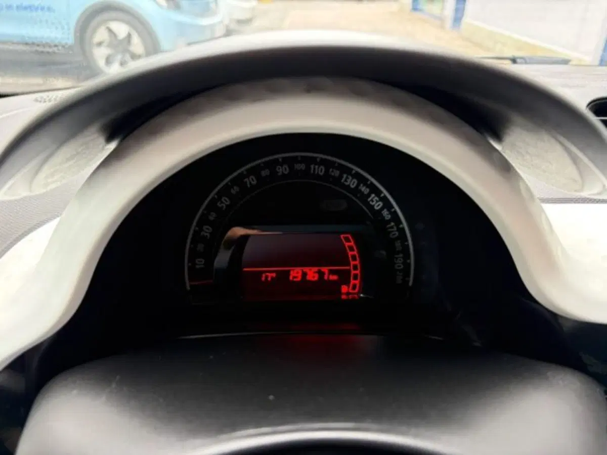 Renault Twingo usata a Lodi (9)