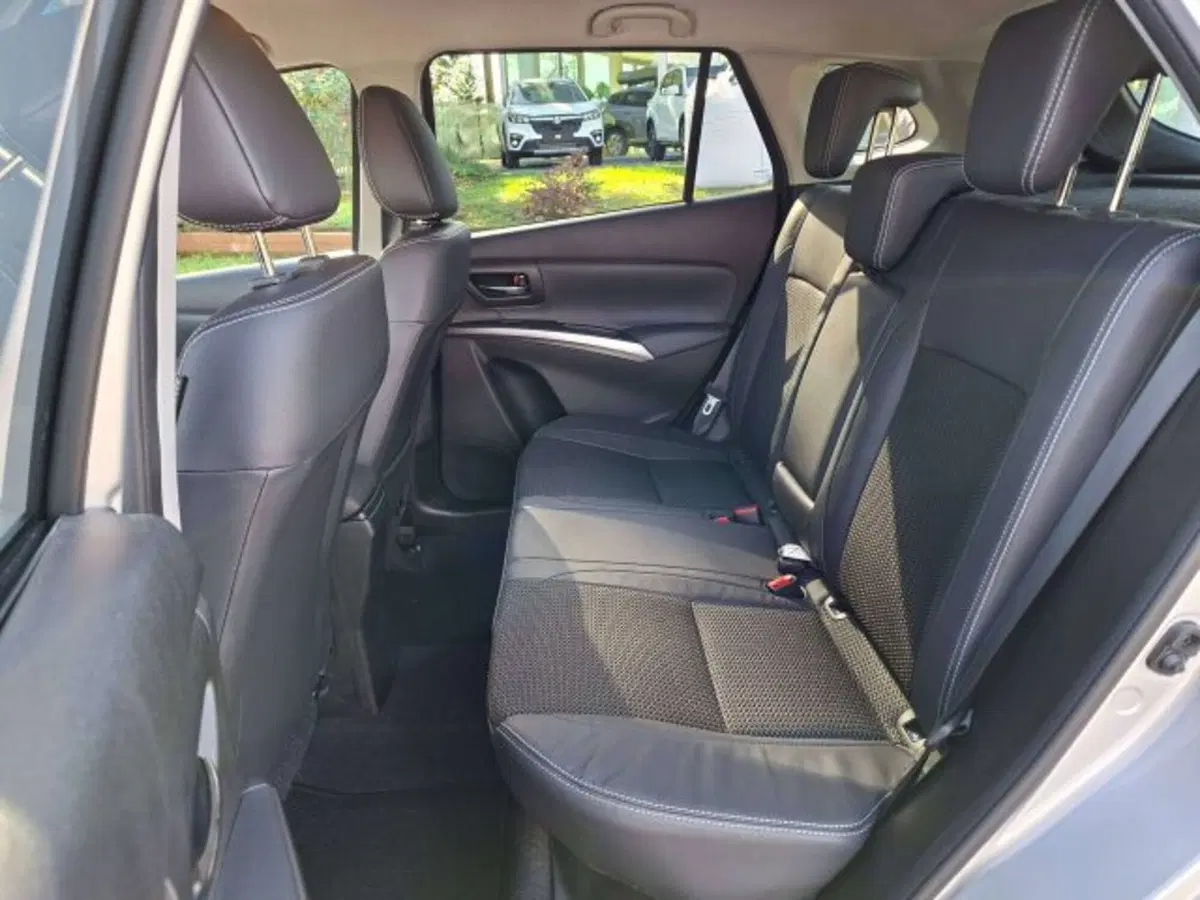 Suzuki S-Cross usata a Como (6)