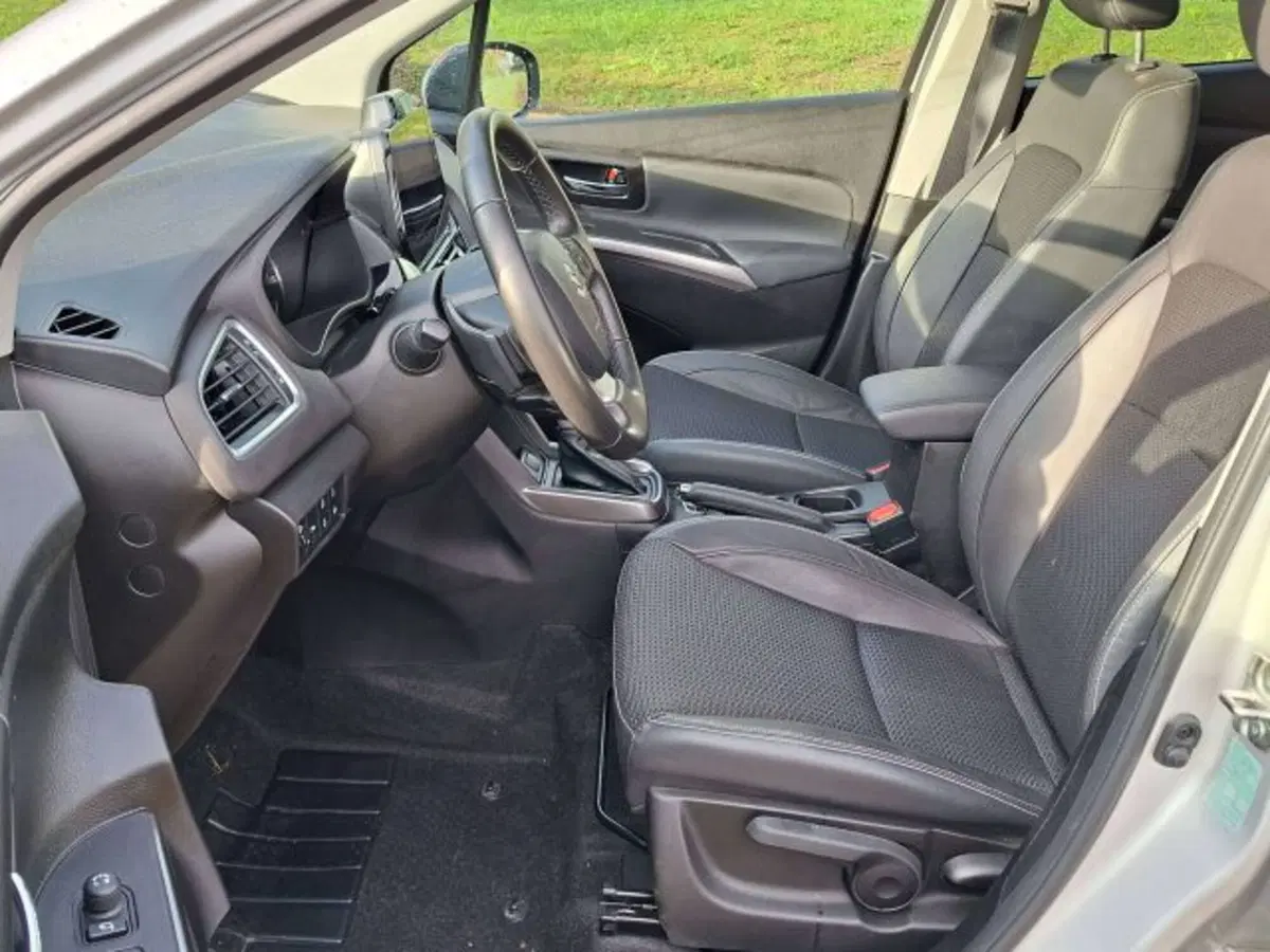 Suzuki S-Cross usata a Como (6)