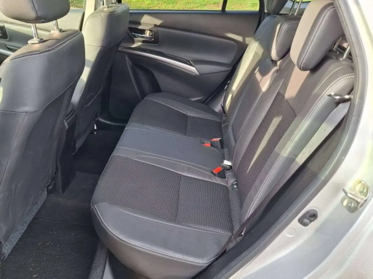 Suzuki S-Cross usata a Como (7)