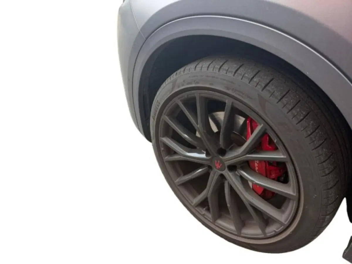 Maserati Grecale usata a Udine (14)