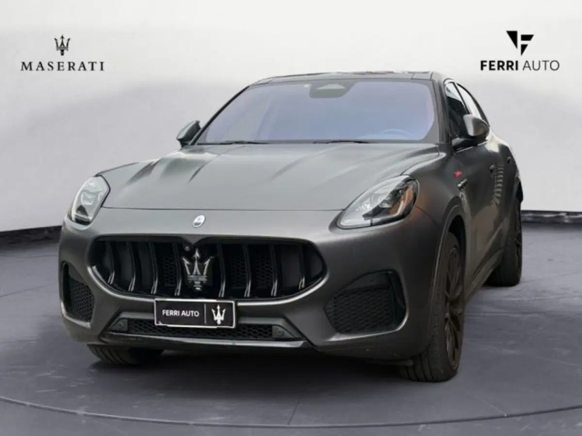 Maserati Grecale usata a Udine (2)
