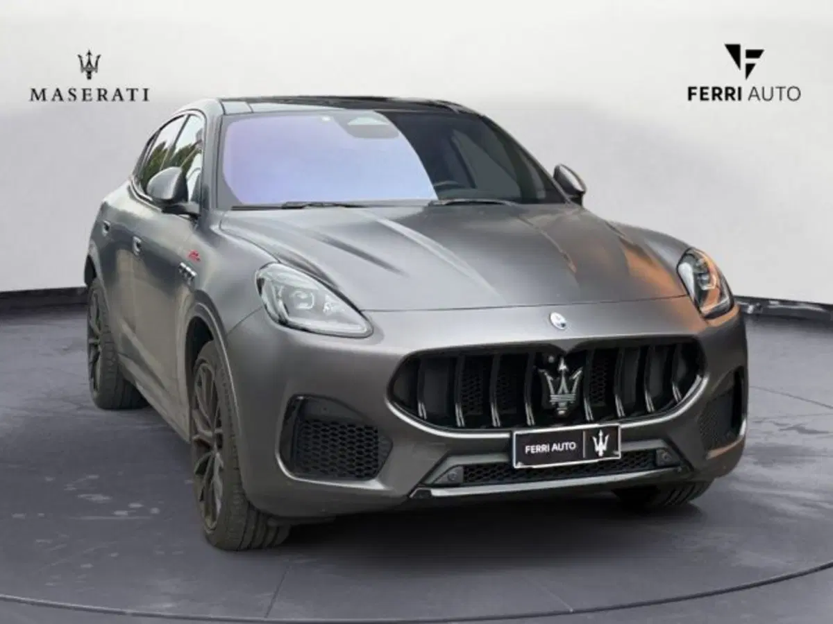 Maserati Grecale usata a Udine (4)