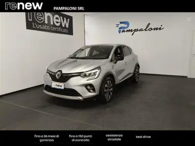 Renault Captur 1.6 full hybrid Techno 145cv auto del 2023 usata a Siena