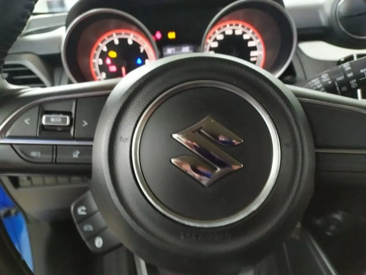 Suzuki Swift usata a Trieste (13)