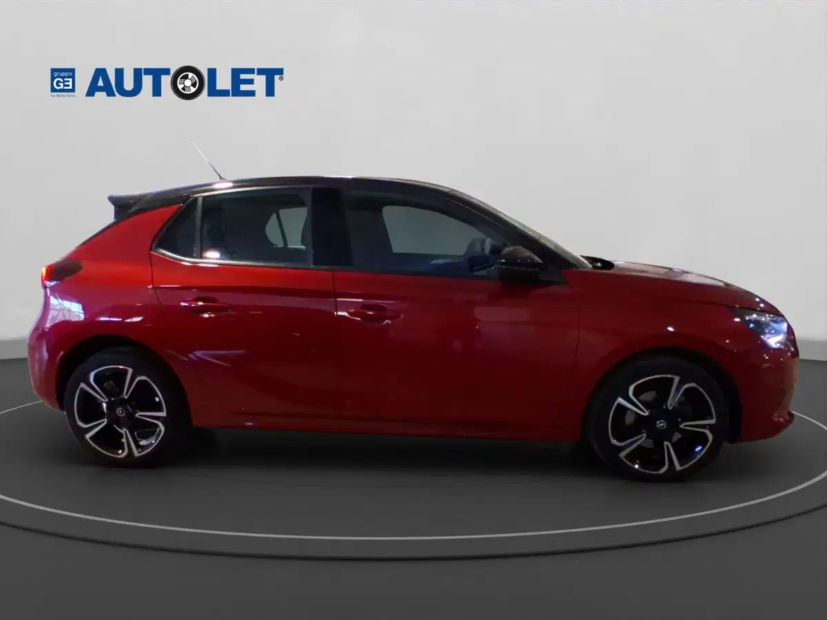 Opel Corsa usata a Genova (4)