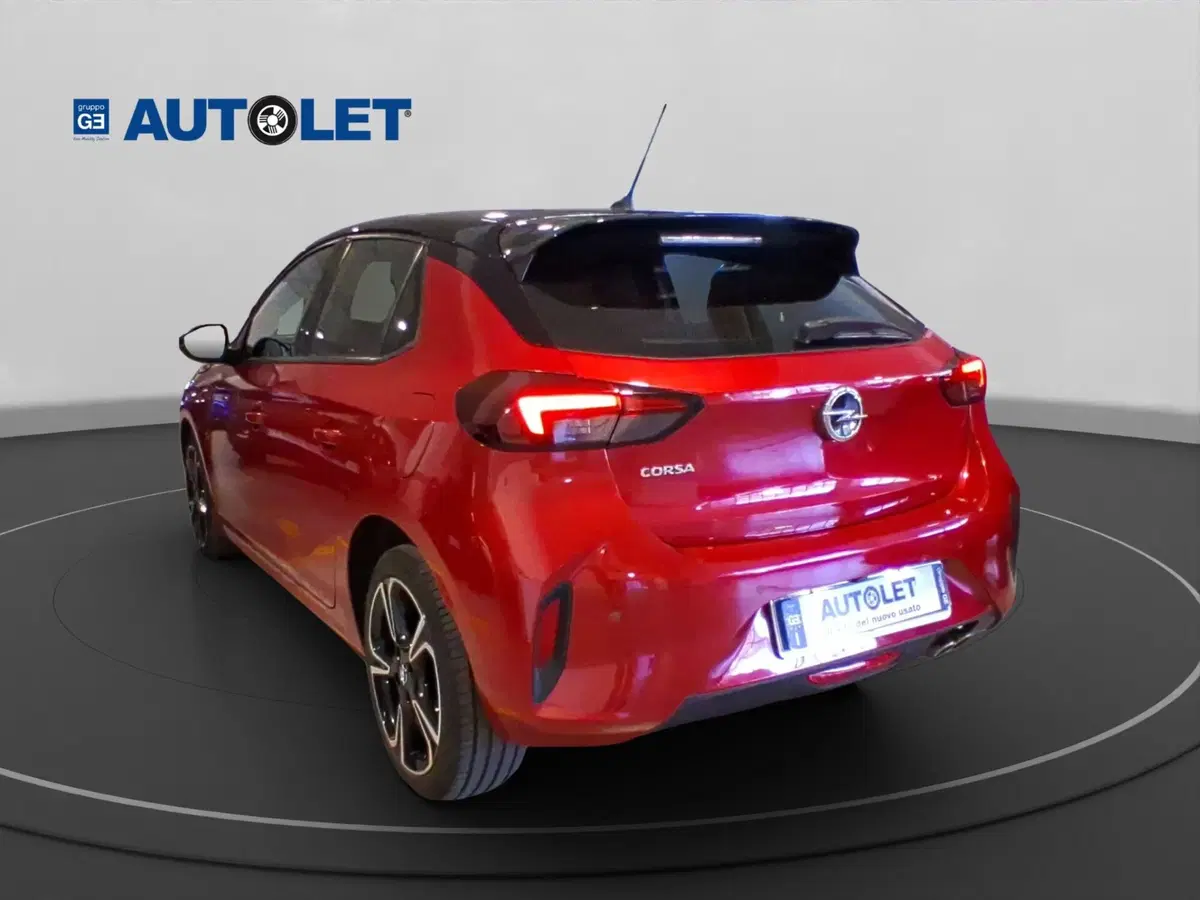 Opel Corsa usata a Genova (8)