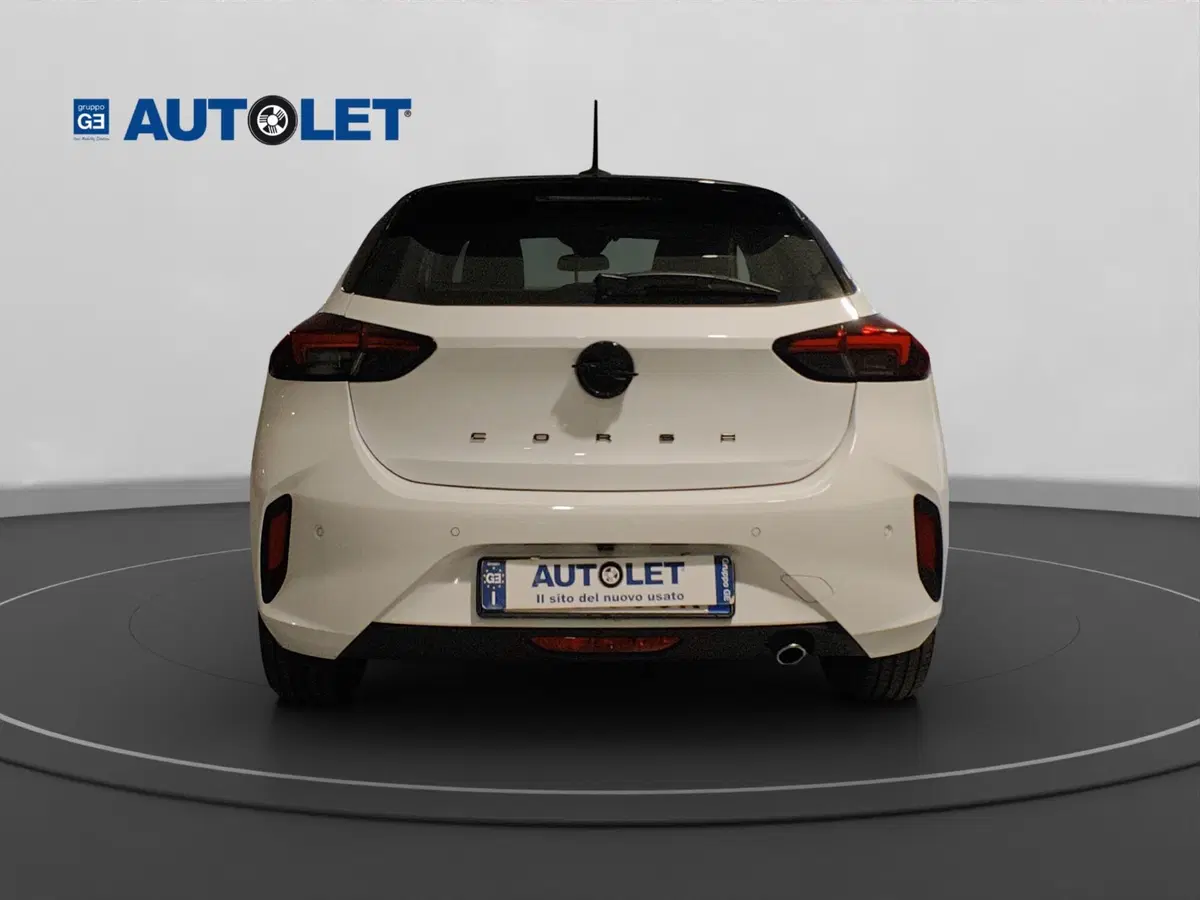 Opel Corsa usata a Genova (6)