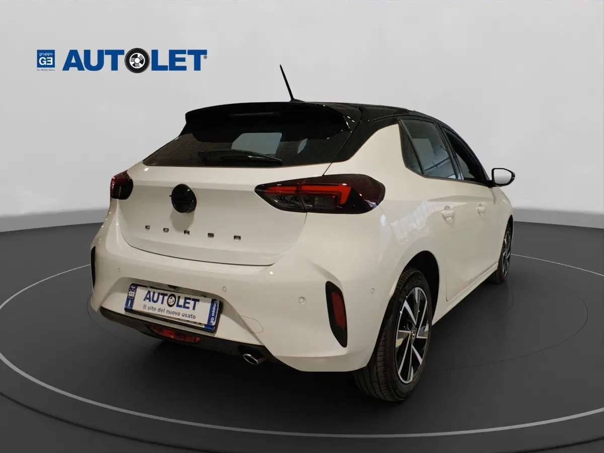 Opel Corsa usata a Genova (7)