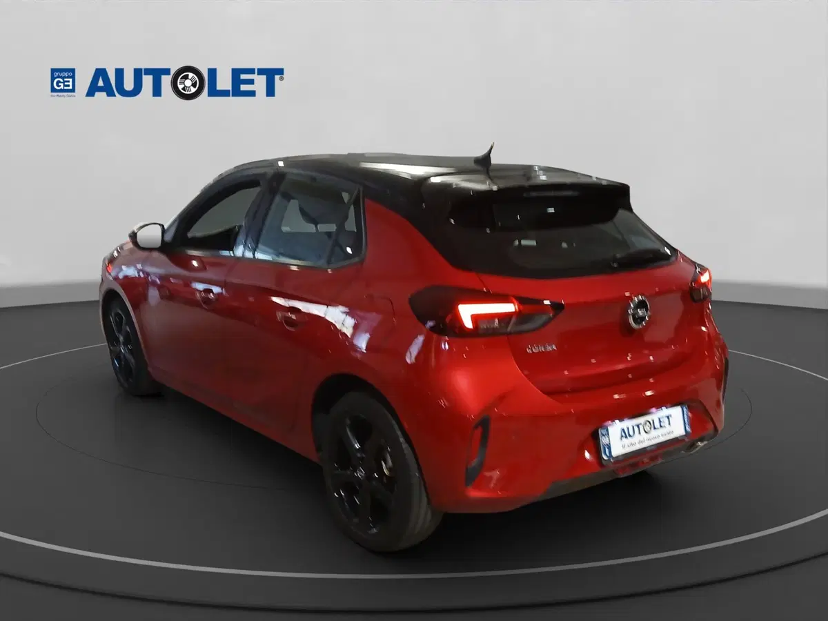 Opel Corsa usata a Genova (8)