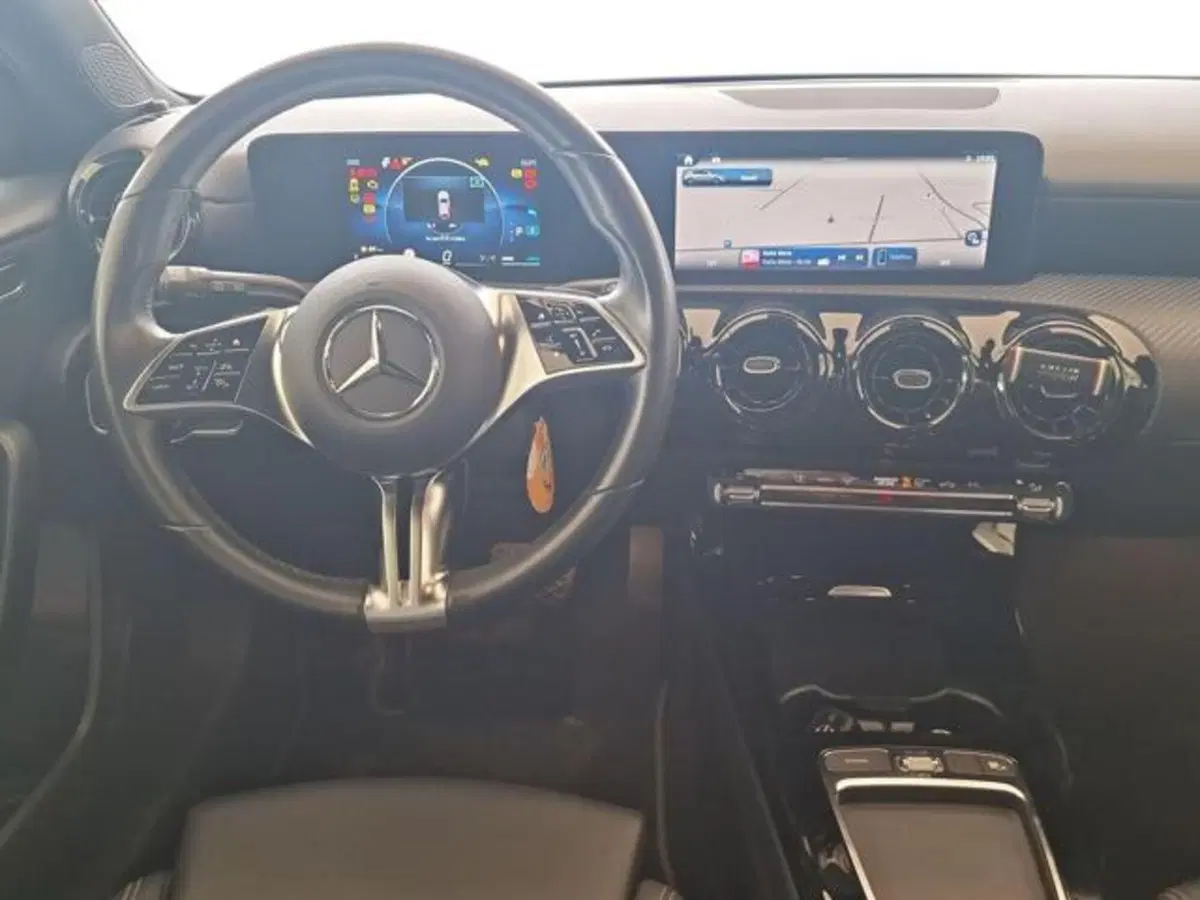 Mercedes-Benz Classe A Sedan usata a Salerno (10)