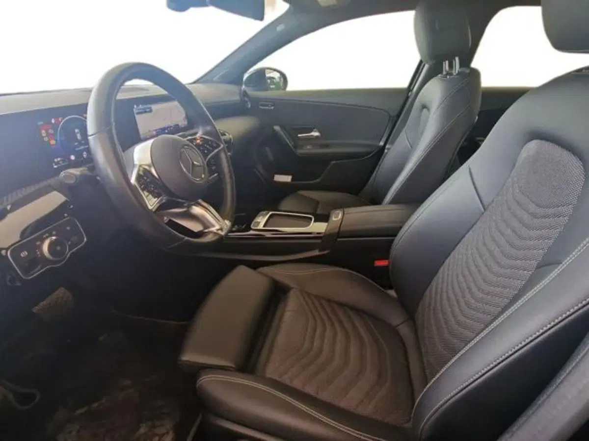 Mercedes-Benz Classe A Sedan usata a Salerno (9)