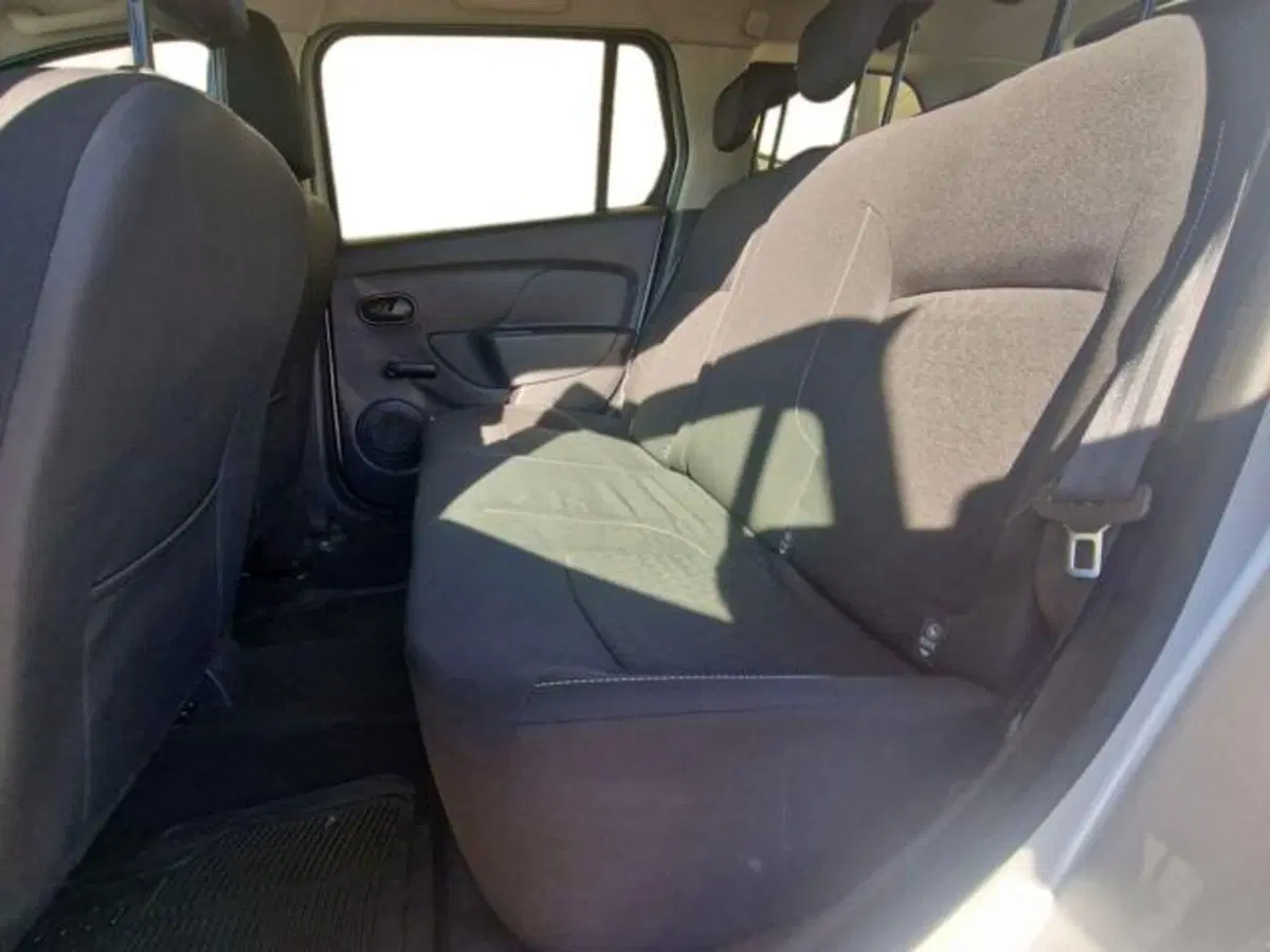 Dacia Logan usata a Salerno (14)