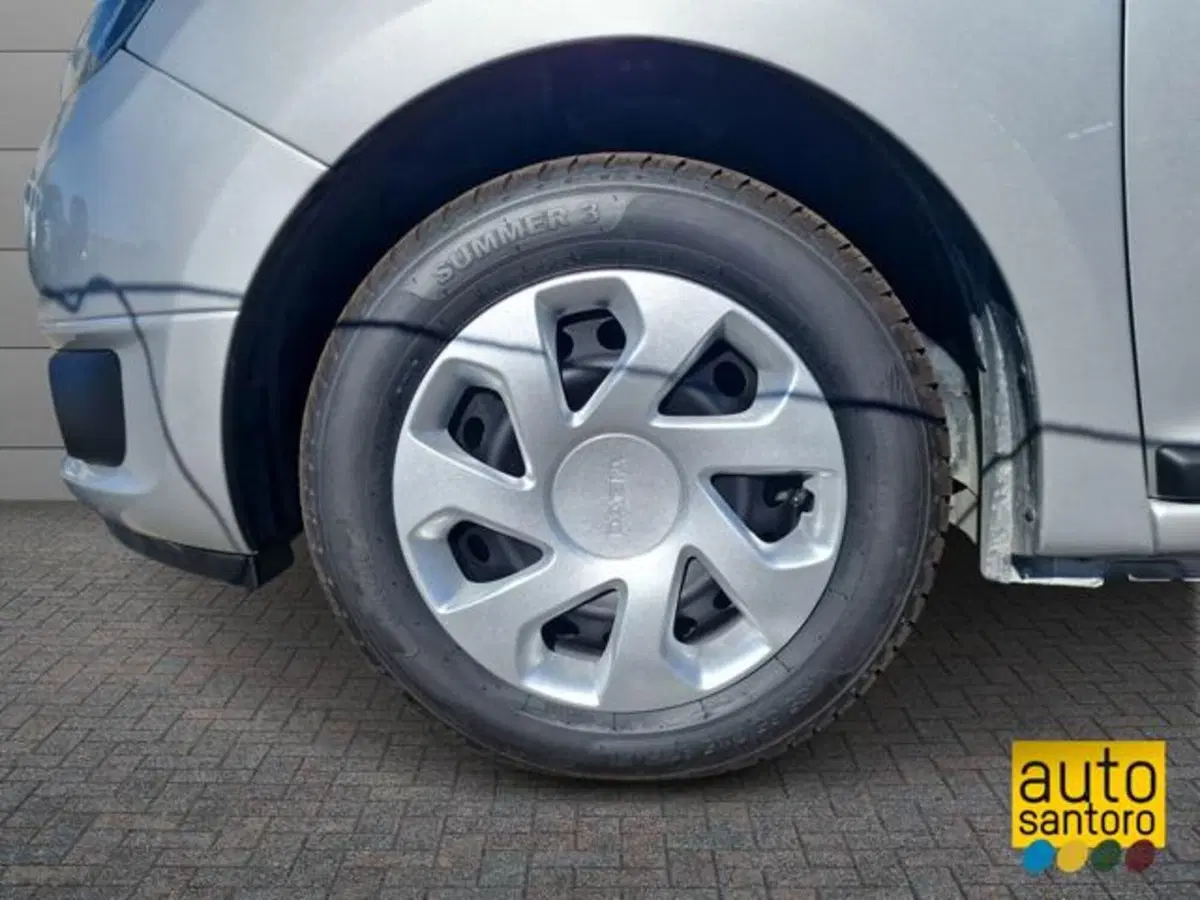 Dacia Logan usata a Salerno (7)