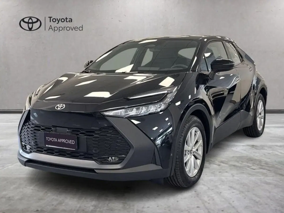 Toyota Toyota C-HR nuova a Prato