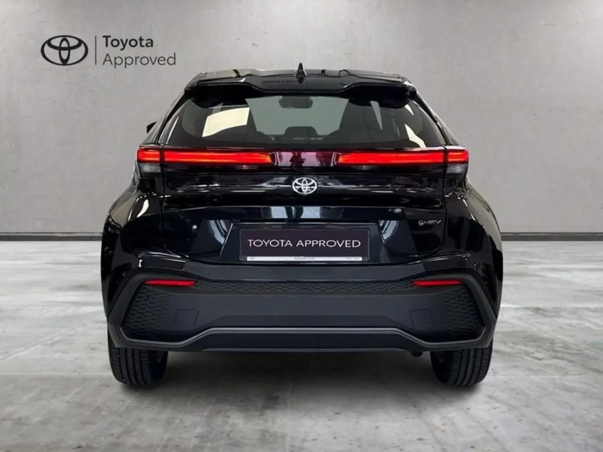 Toyota Toyota C-HR nuova a Prato (7)