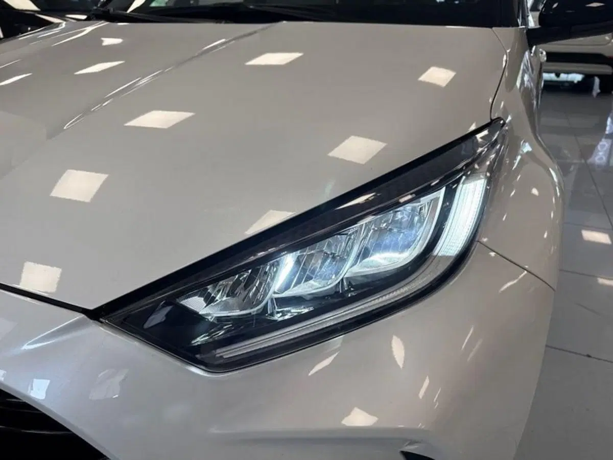 Toyota Yaris Cross usata a Prato (8)