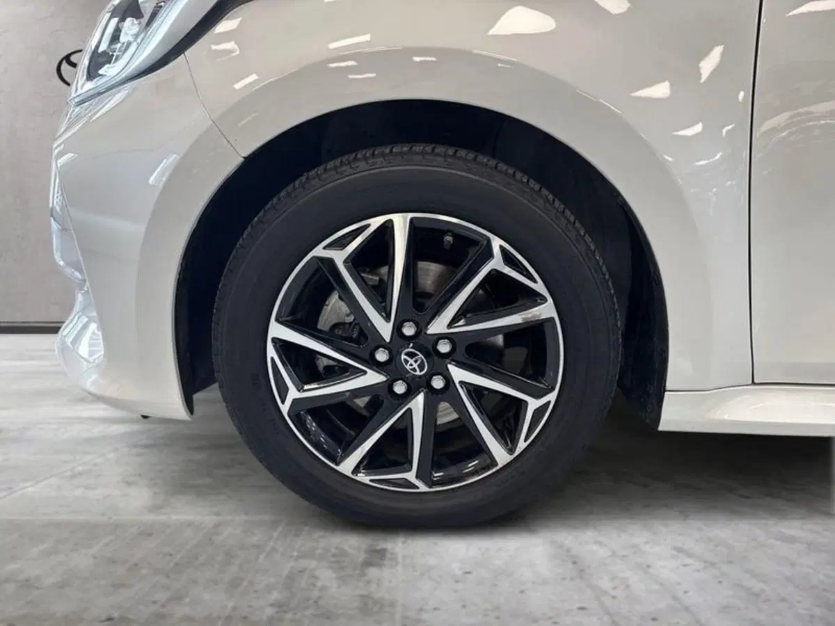 Toyota Yaris Cross usata a Prato (9)