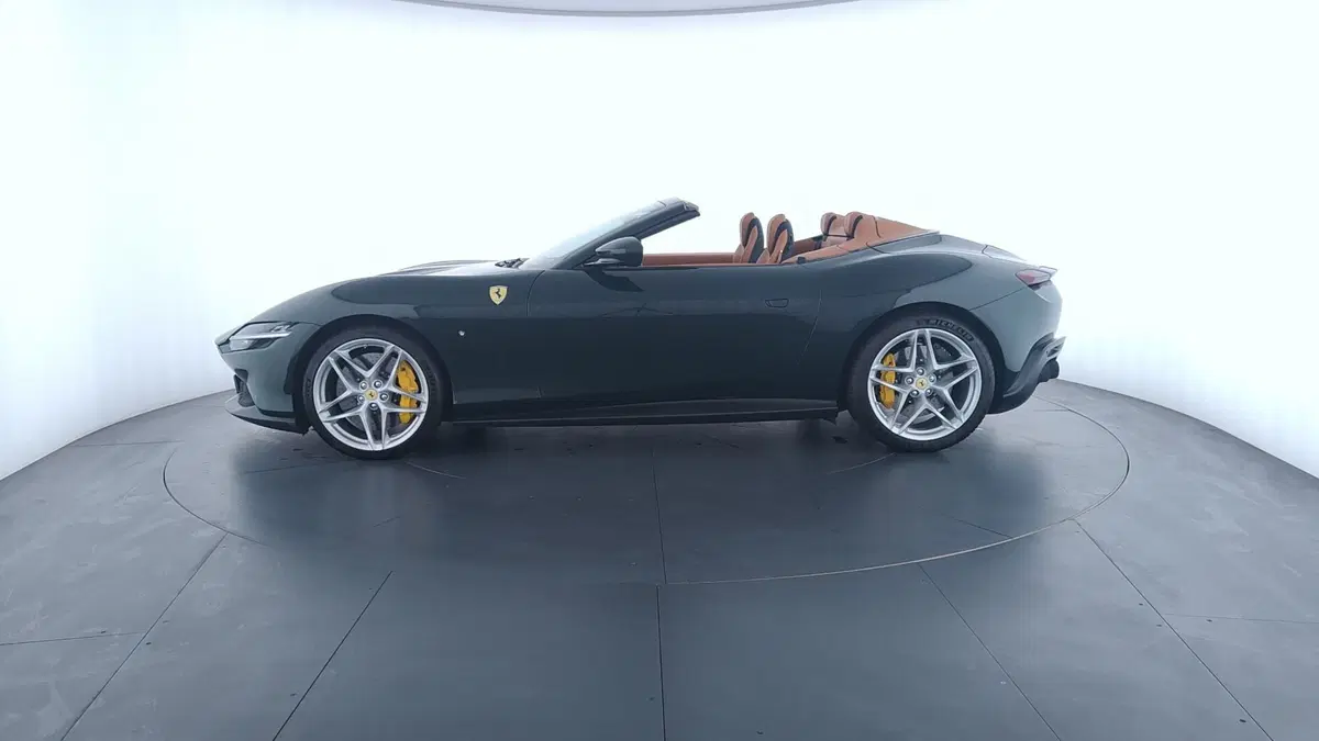 Ferrari Roma Spider usata a Perugia (8)