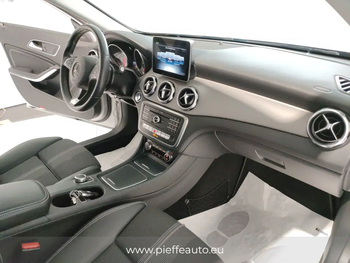 Mercedes-Benz GLA SUV usata a L'Aquila (12)