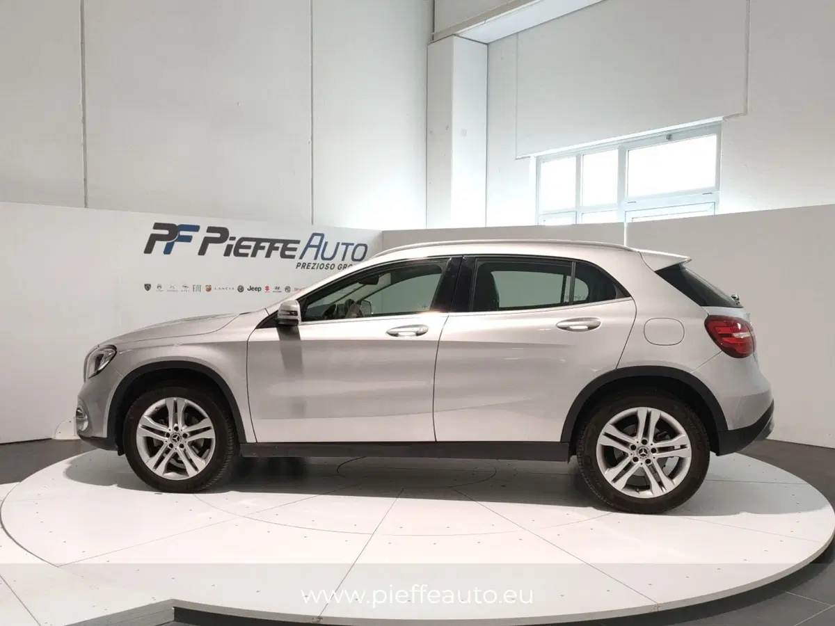 Mercedes-Benz GLA SUV usata a L'Aquila (2)