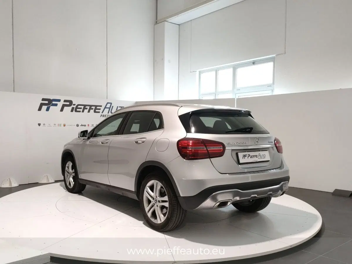 Mercedes-Benz GLA SUV usata a L'Aquila (3)