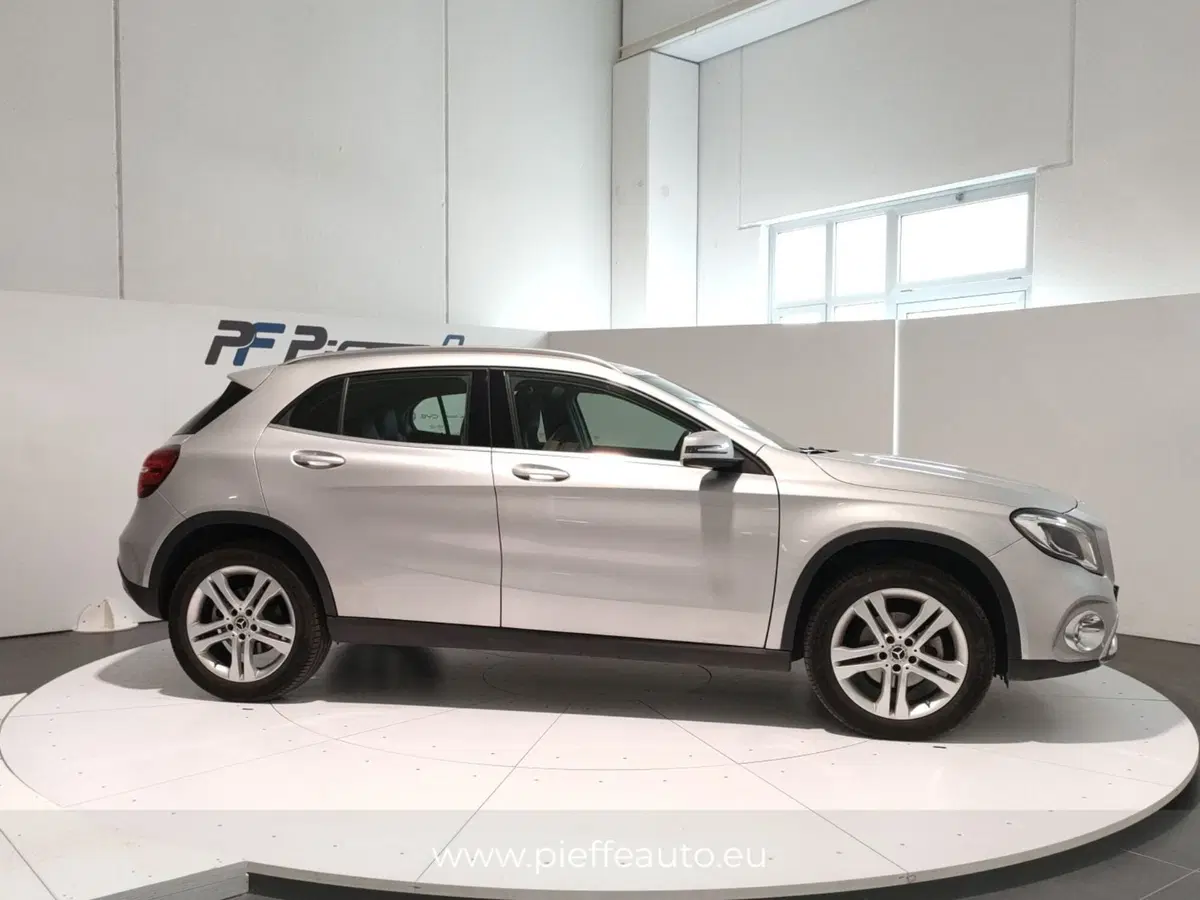 Mercedes-Benz GLA SUV usata a L'Aquila (5)