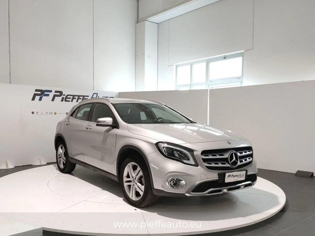 Mercedes-Benz GLA SUV usata a L'Aquila (6)