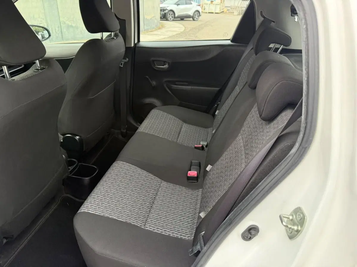 Toyota Yaris usata a Piacenza (12)