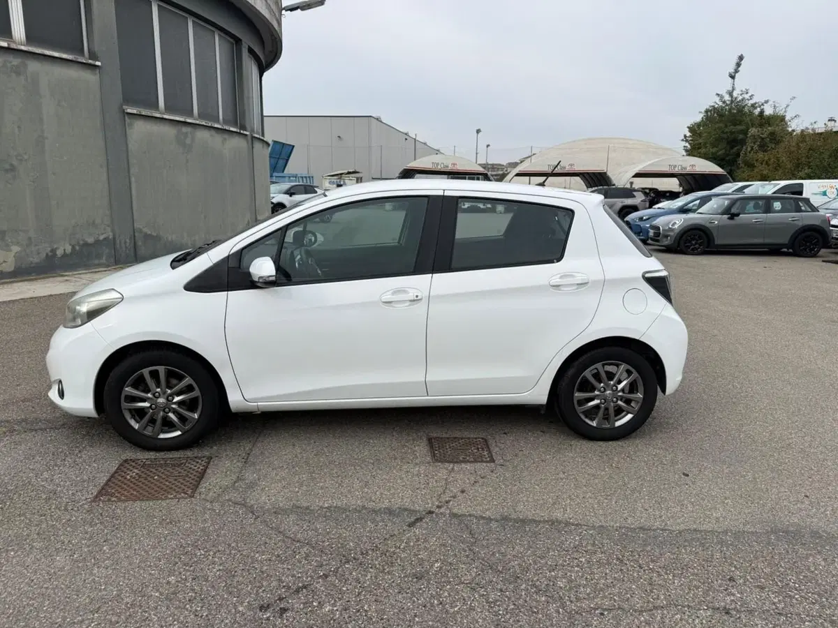 Toyota Yaris usata a Piacenza (4)