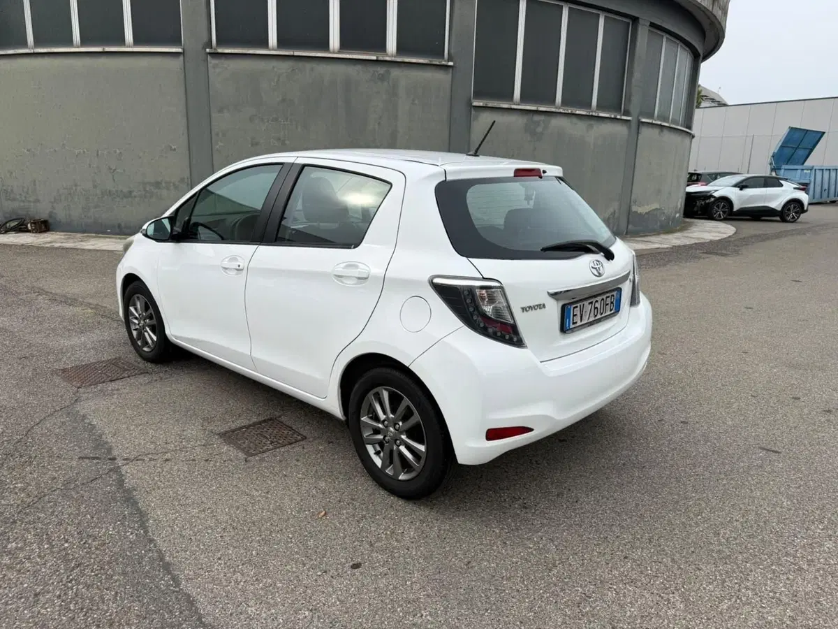 Toyota Yaris usata a Piacenza (7)