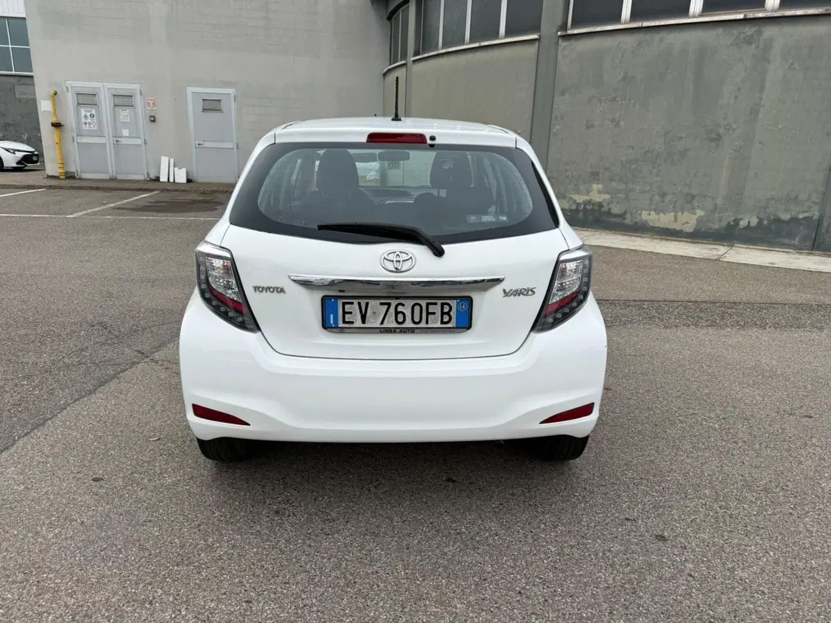 Toyota Yaris usata a Piacenza (8)