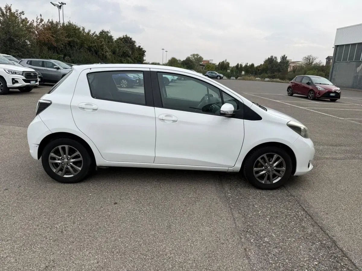 Toyota Yaris usata a Piacenza (9)