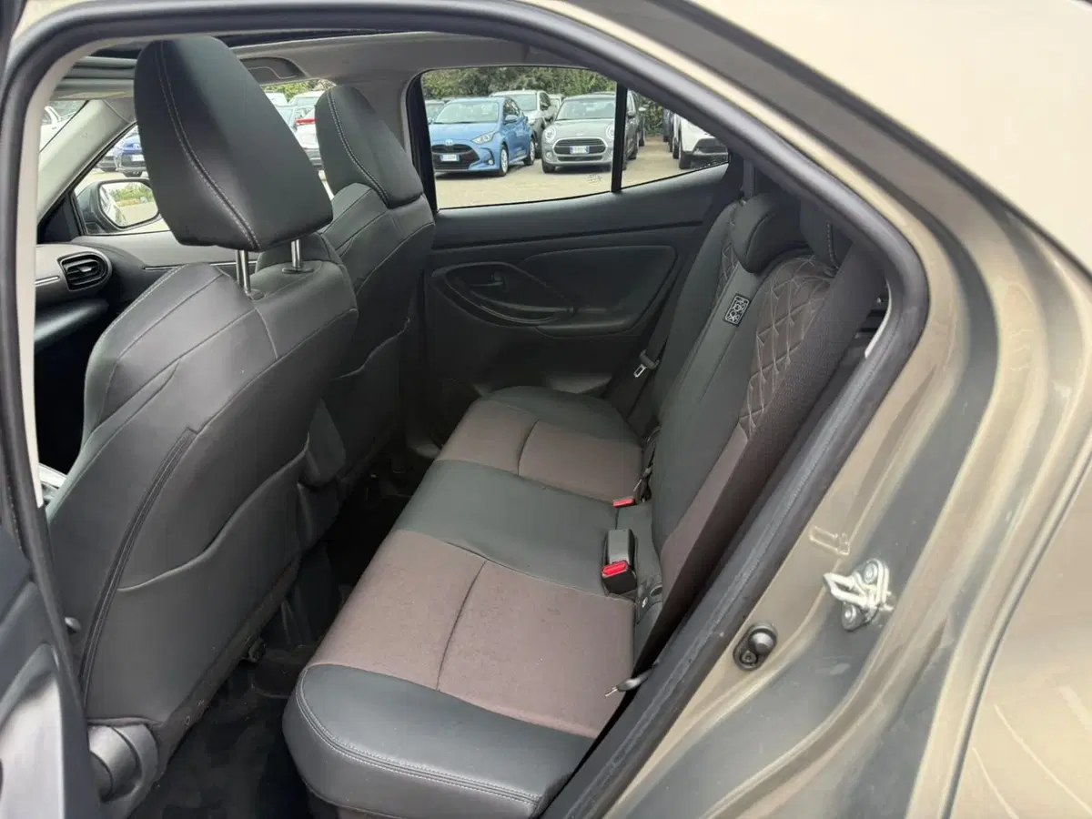 Toyota Yaris Cross usata a Piacenza (12)