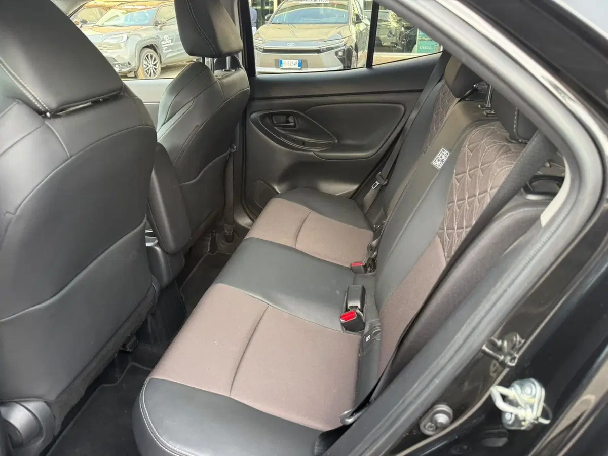 Toyota Yaris Cross usata a Piacenza (11)