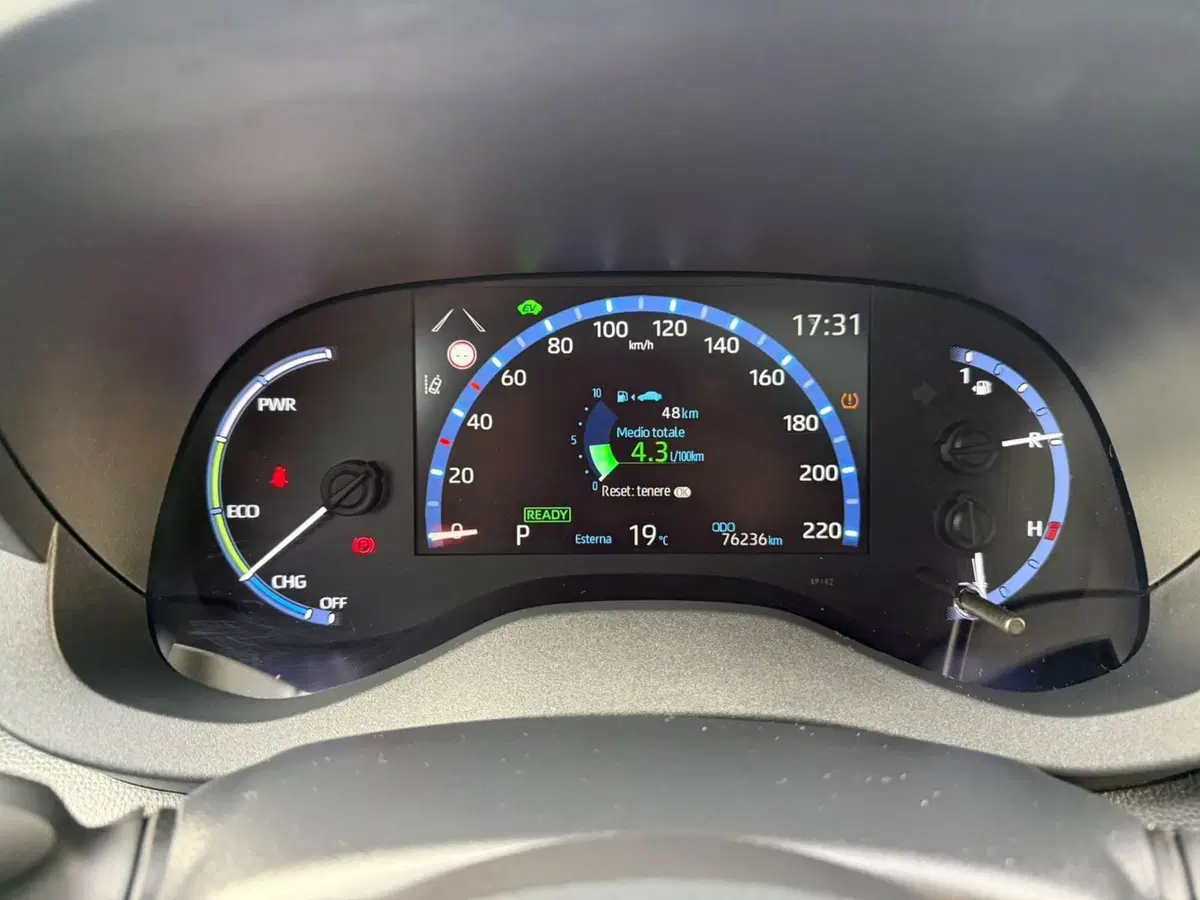 Toyota Yaris Cross usata a Piacenza (16)