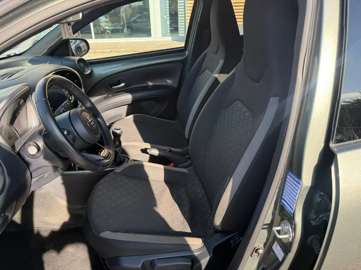 Toyota Aygo X usata a Piacenza (16)