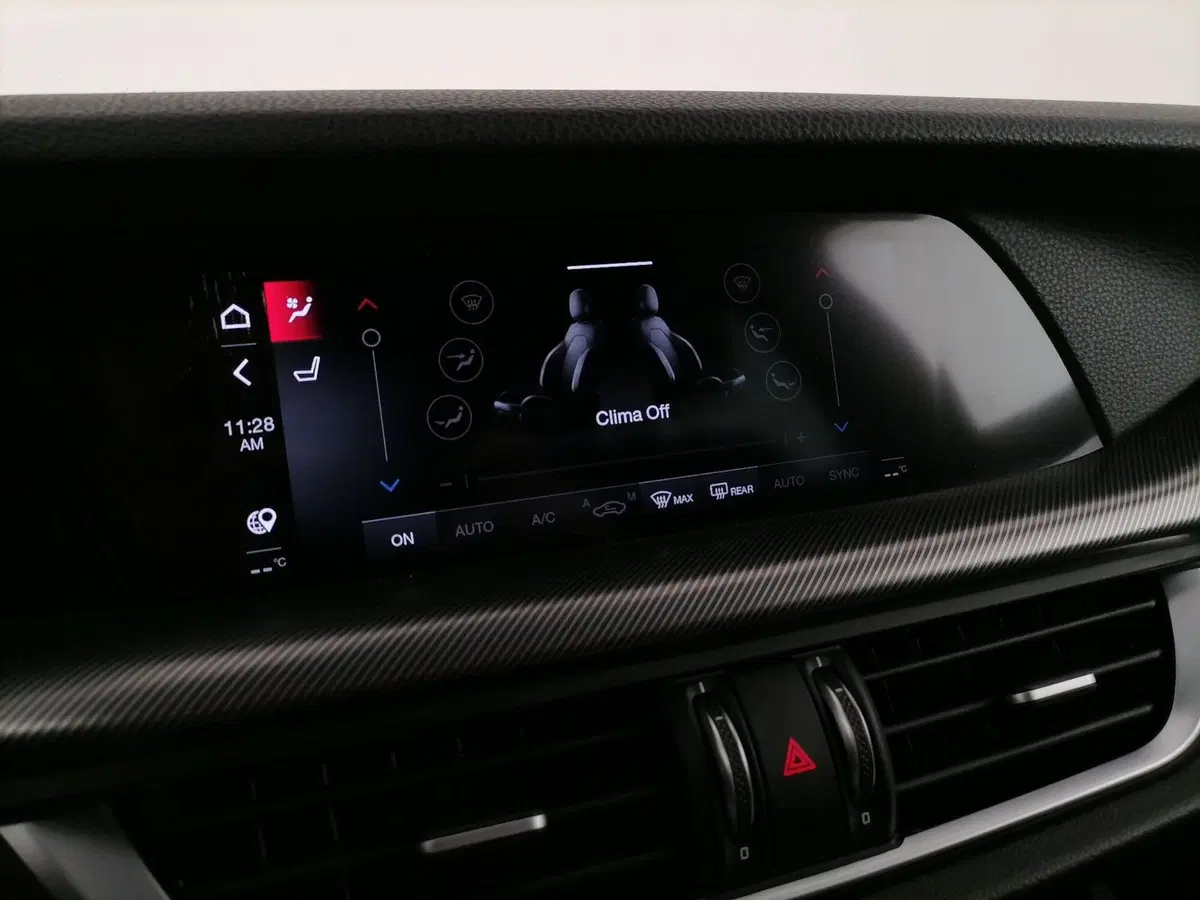 Alfa Romeo Stelvio usata a Roma (16)