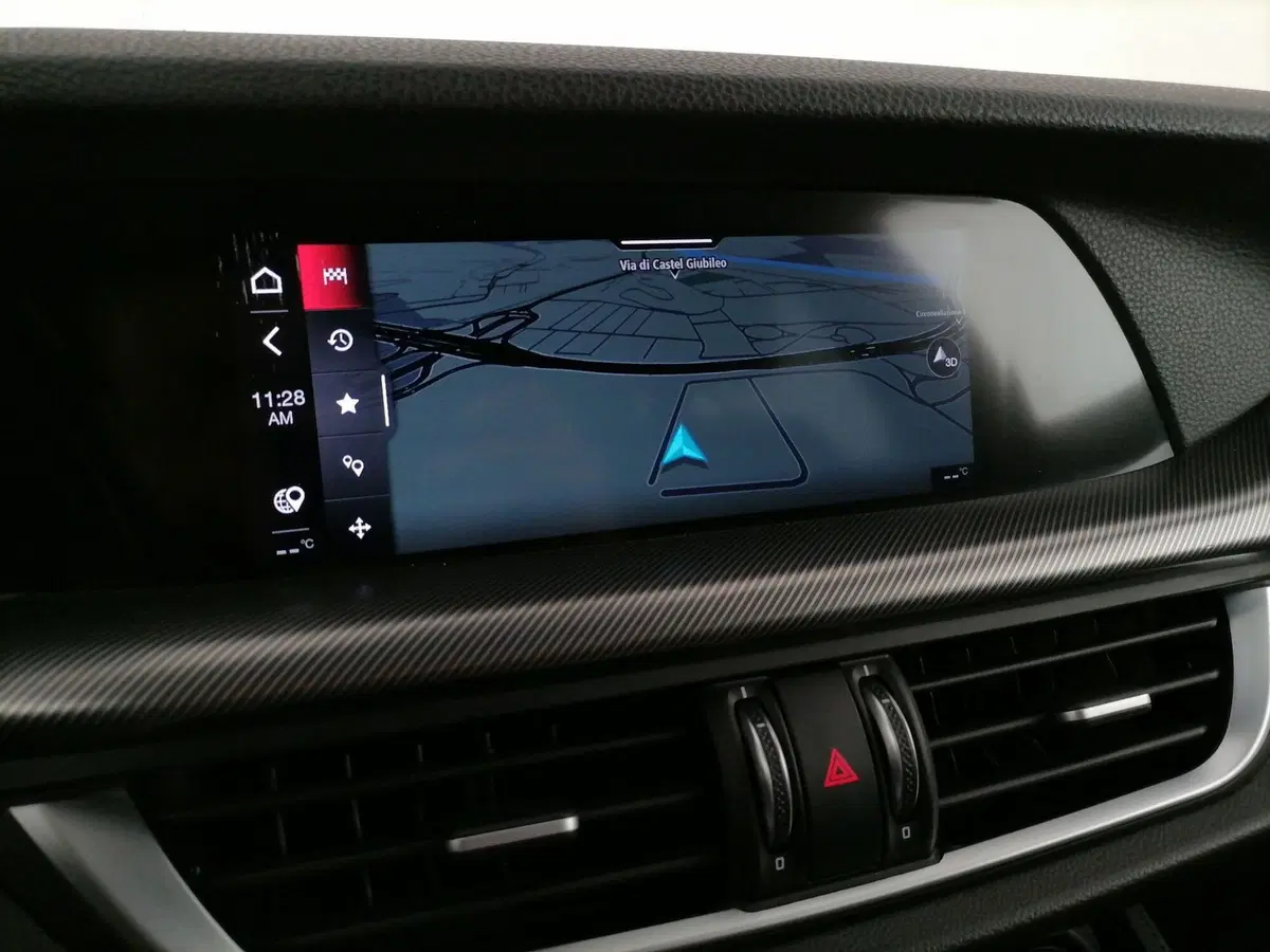 Alfa Romeo Stelvio usata a Roma (18)