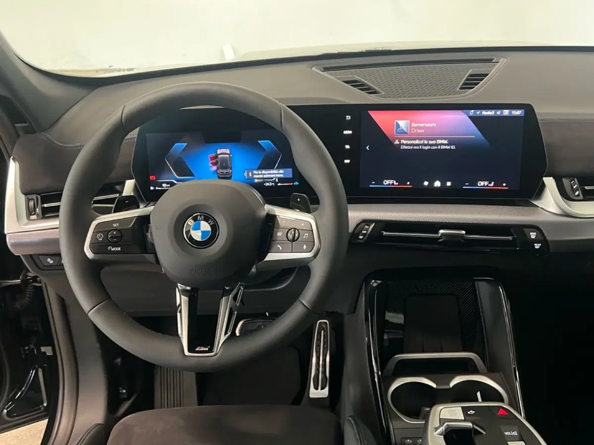 BMW X1 nuova a Torino (18)
