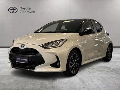 Toyota Yaris Cross 1.5h GR Sport Black Sky fwd 116cv e-cvt del 2022 usata a Prato
