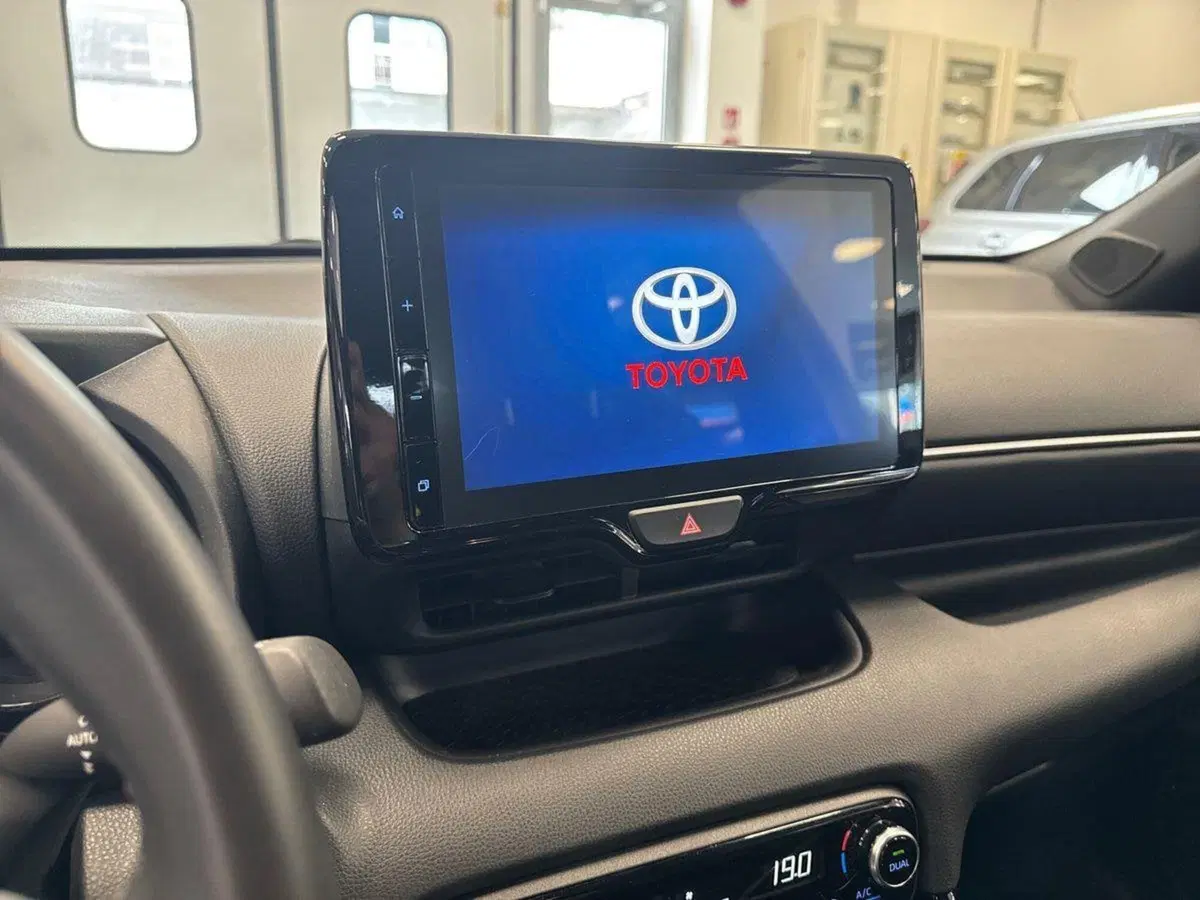 Toyota Yaris Cross usata a Prato (15)