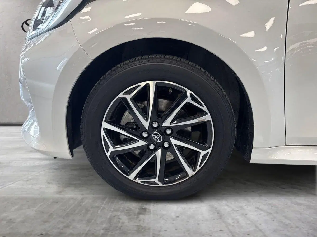 Toyota Yaris Cross usata a Prato (9)