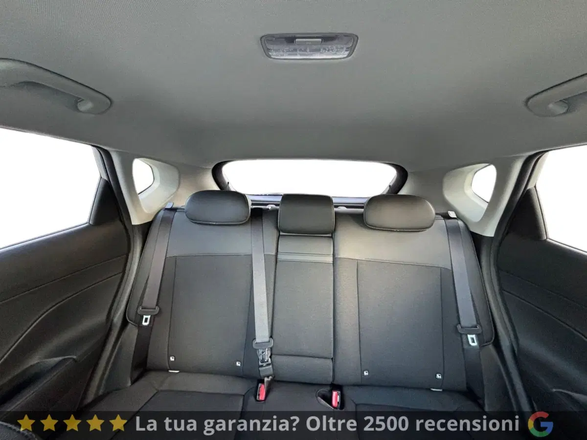Hyundai Kona nuova a Lucca (11)