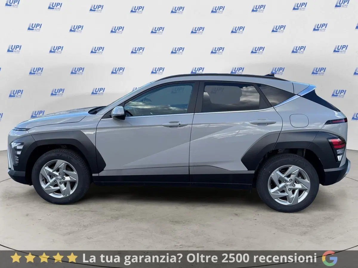 Hyundai Kona nuova a Lucca (2)