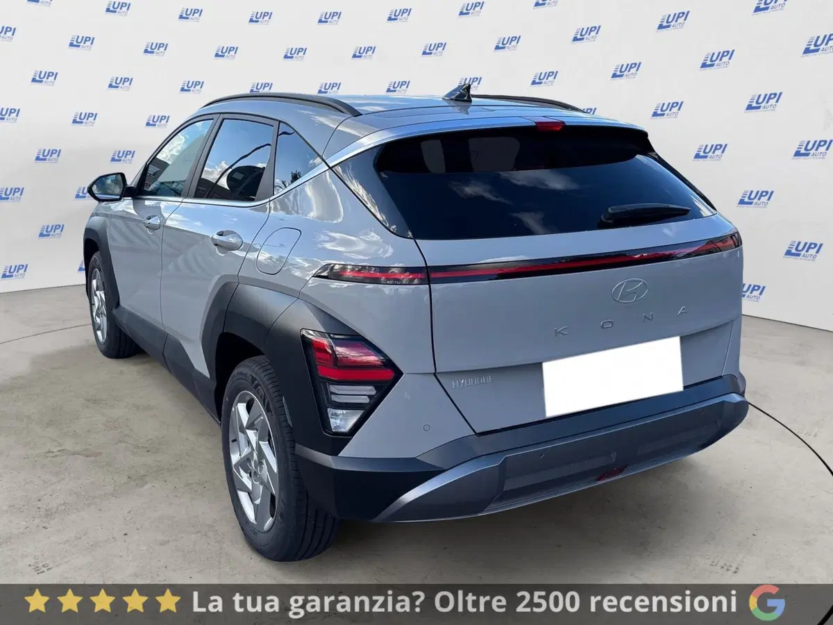 Hyundai Kona nuova a Lucca (3)