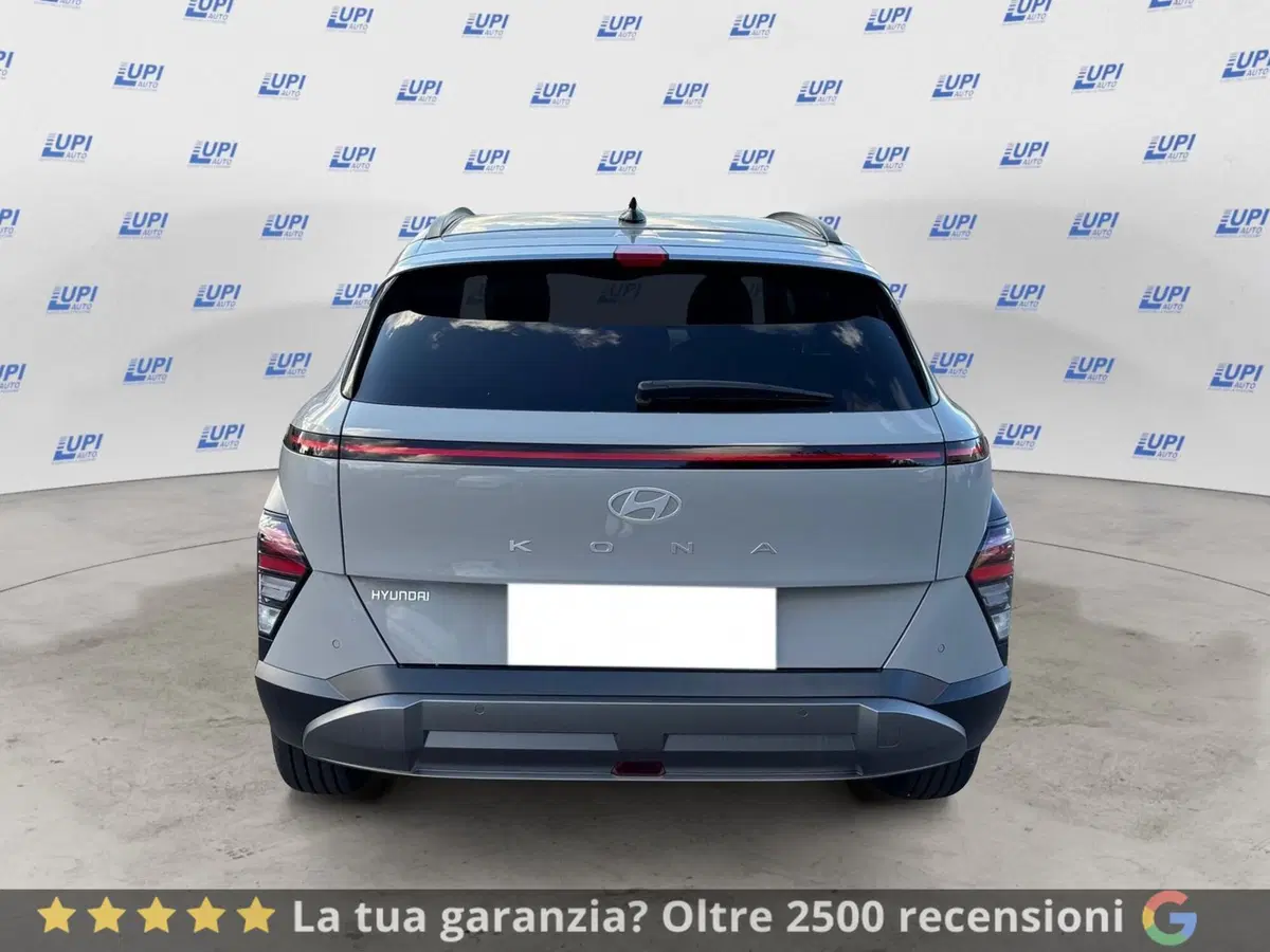 Hyundai Kona nuova a Lucca (4)